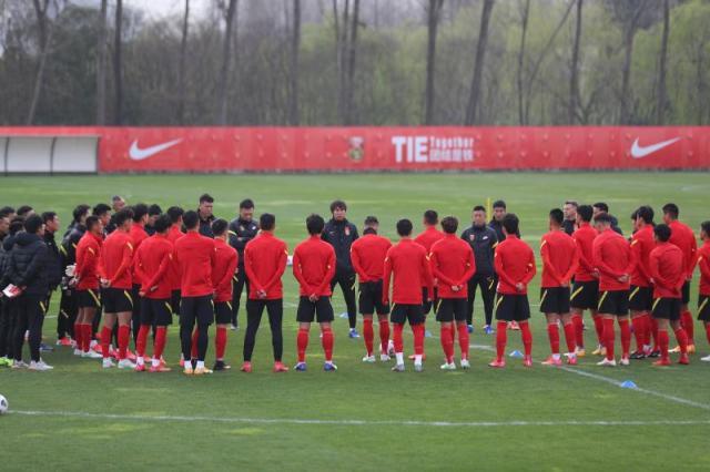 leyu-国足修改计划提前一周集训 国脚将缺席第五轮中超